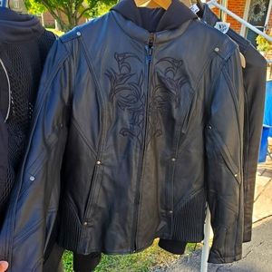 Women's Milwaukee Performance leather motorcycle jacket size M. Like new